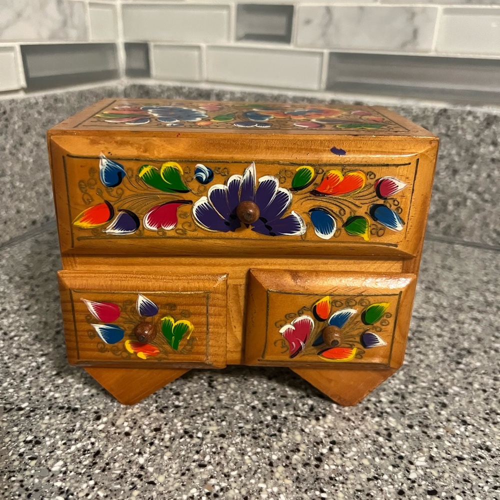 Vintage Jewelry Box